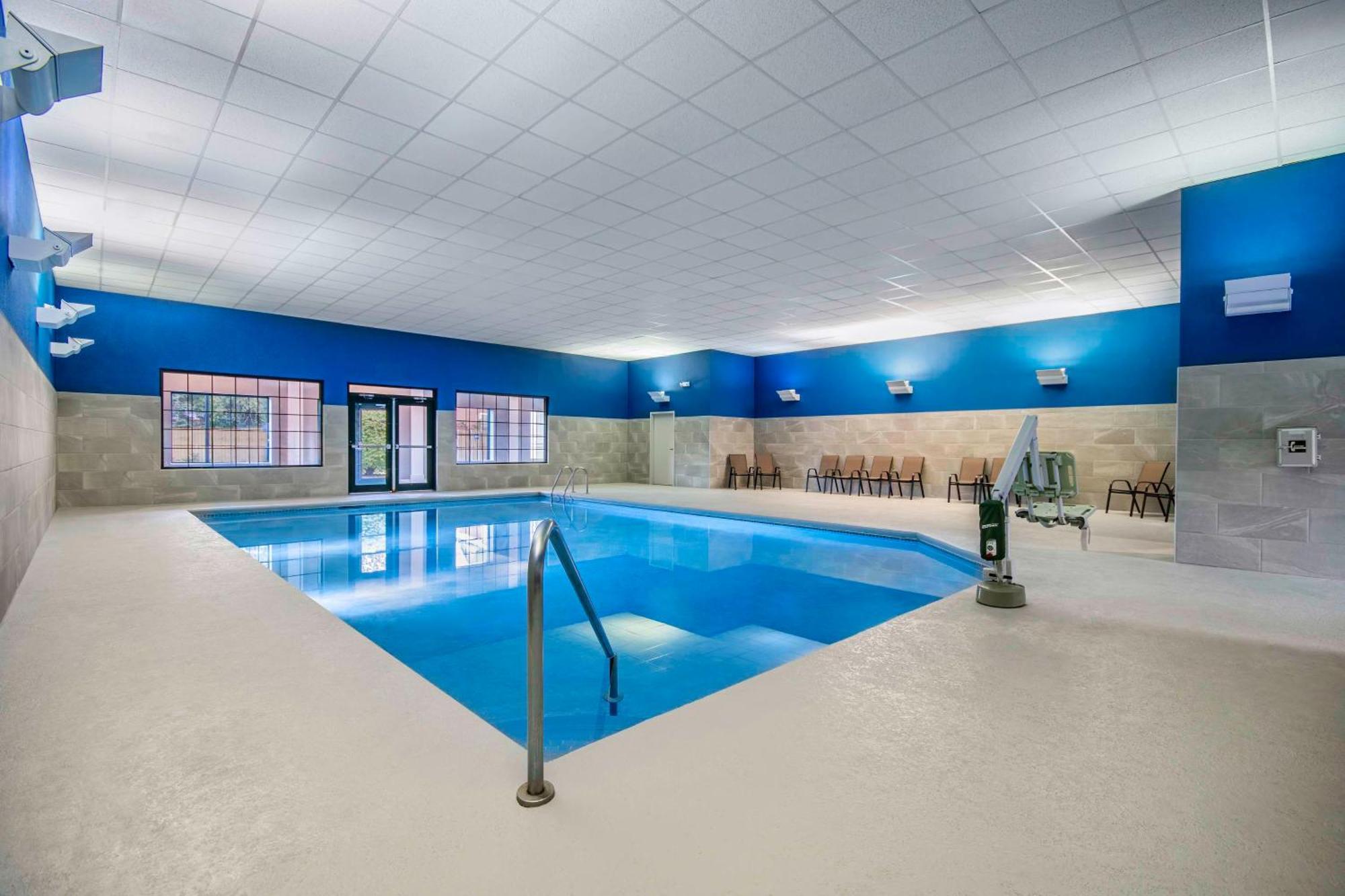 Hampton Inn East Aurora Esterno foto